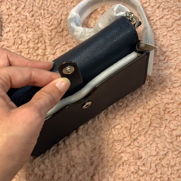 NWT MK Jet set travel medium leather crossbody - Picture 12 of 14